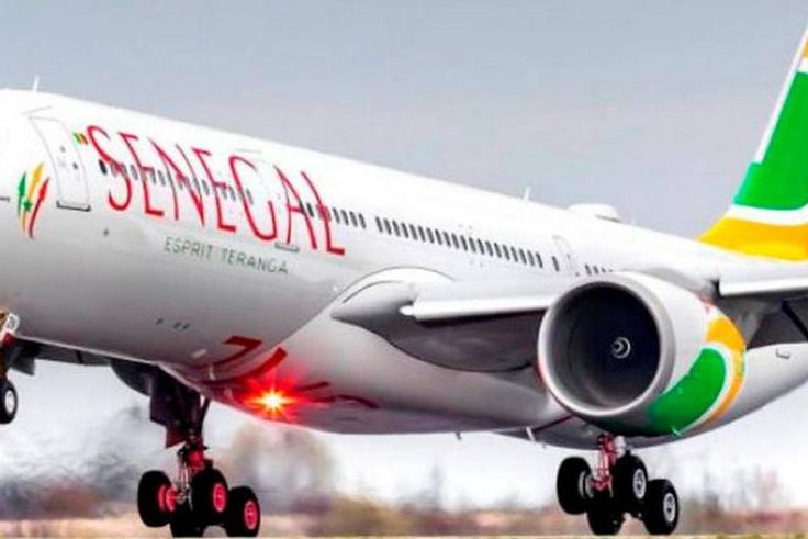 Decollage d'un avion d'Air Sénégal