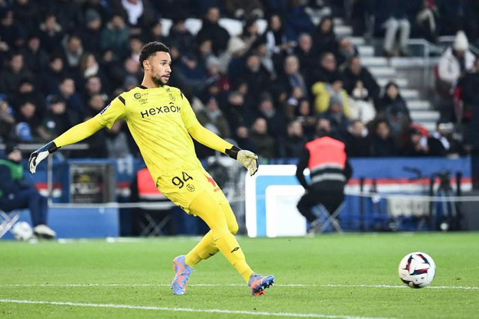 Yehvann Diouf portier Reims