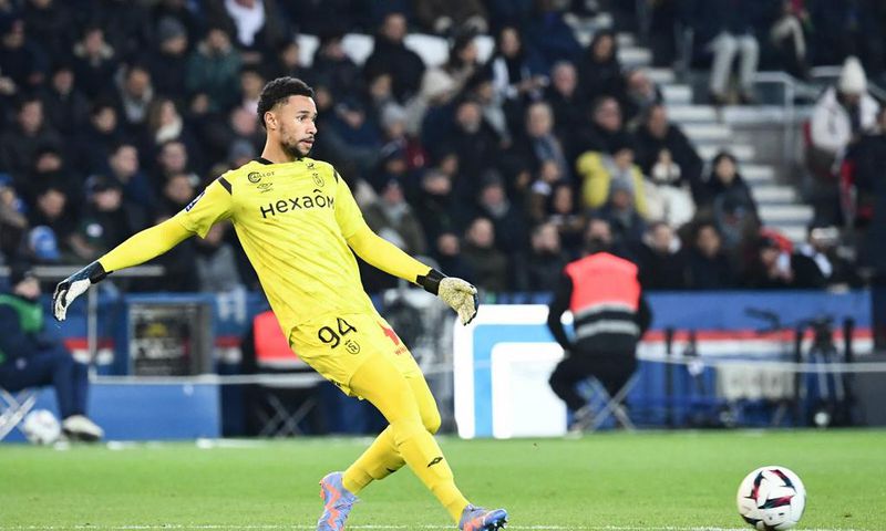 Yehvann Diouf portier Reims