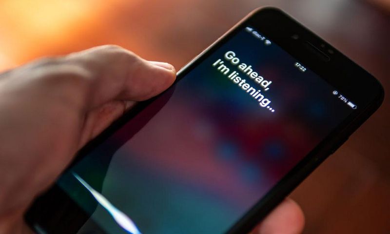 iphone siri listening screen