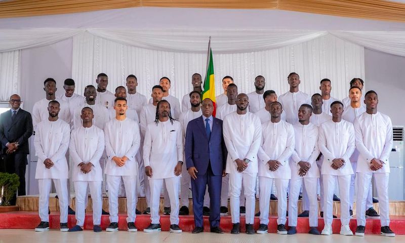 6Remise drapeau aux Lions avec Macky