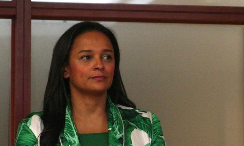 Isabel dos Santos,  speaks to journalists before being sworn in as chief executive of state oil firm Sonangol in Luanda, Angola, June 6, 2016.  REUTERS/Ed Cropley