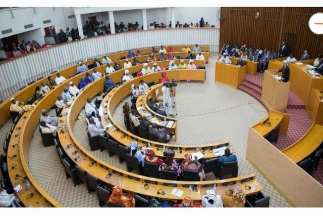 INONDATIONS : L’ASSEMBLÉE NATIONALE ENVOIE UNE MISSION DANS LES ZONES INONDÉES