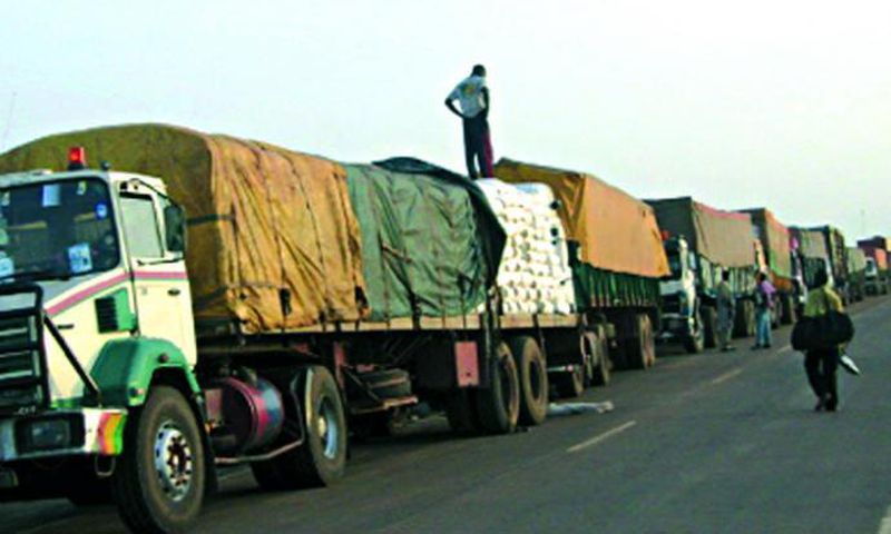 Camion bloqué à la frontière