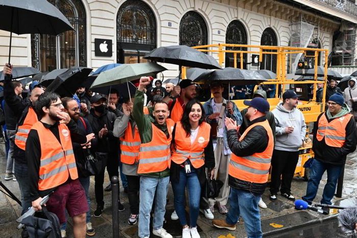 Salariés d’Apple en grève pour le lancement de l’iPhone 15
