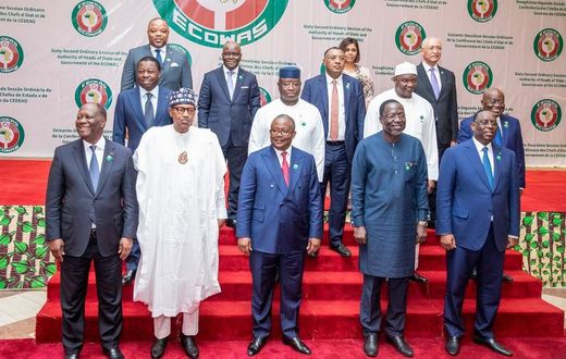 62-Session-de-la-CEDEAO-le-chef-de-lEtat-et-ses-pairs-font-le-point-sur-letat-de-lespace-communautaire