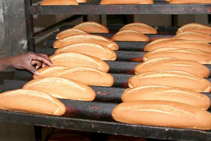 La farine de blé est utilisée pour la fabrication de pain au Sénégal, une denrée d'une très forte consommation