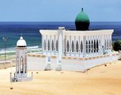 Mausolée de Saidi Limamou Laye fondateur de Layen à Dakar - Yoff