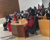 Ndèye Khady Ndiaye (premier plan) et Adji Sarr au tribunal de Dakar, le 23 mai 2023