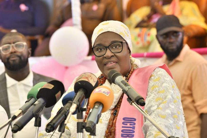 Marie Khemesse Ngom, Ministre de la Santé clôturant la campagne Octobre Rose