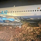 un Boeing 737300 affrété auprès d'une compagnie privée Transair et en partance pour Bamako a fait une sortie de piste ce jeudi 9 mai 2024 vers 01H00 du matin