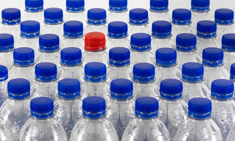 Bouteilles d'eau minérale