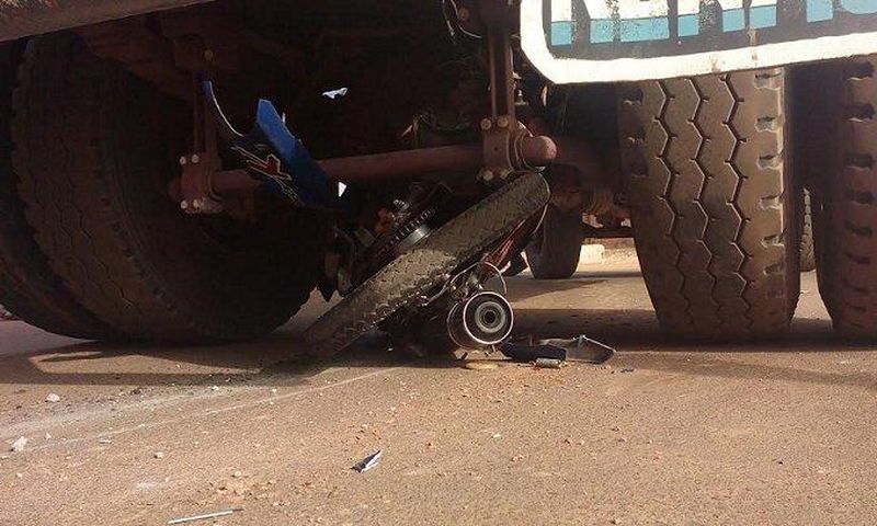 accident moto camion lg
