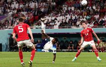 L'Angleterre a infligé une lourde défaite (3-0) au Pays de Galles et affrontera le Sénégal en 8es de finale de la Coupe du Monde de la FIFA Qatar 2022.