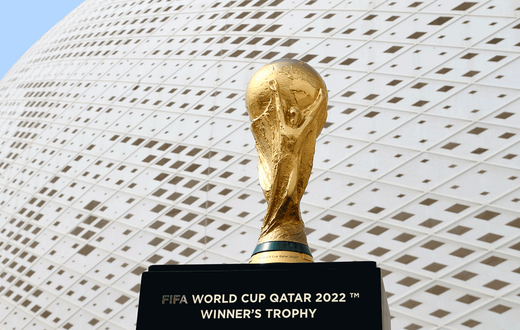 Le trophée de la Coupe du Monde Qatar 2022