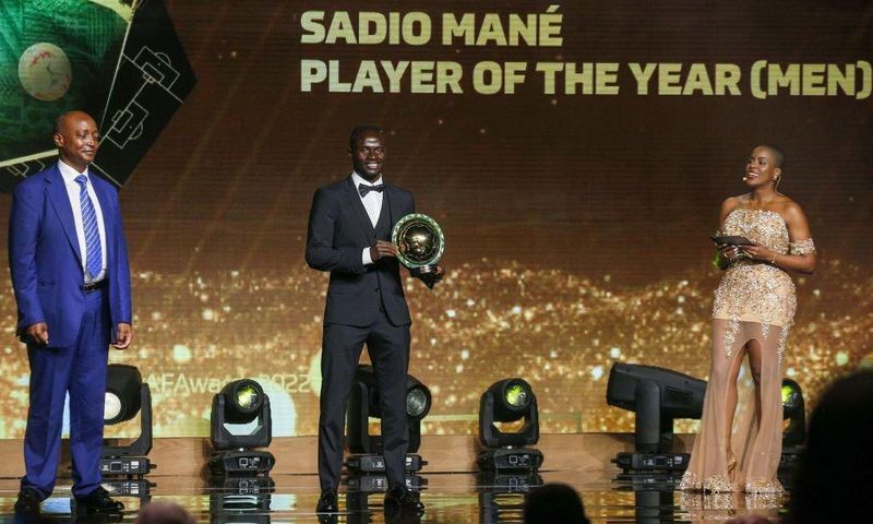 Sadio Mane picking up his second African Player of the Year at the 2022 CAF Awards