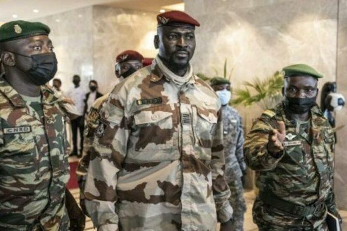 Guinée : le colonel Mamady Doumbouya crée la Cour de répression des infractions économiques et financières -Crief- le 2 décembre 2021