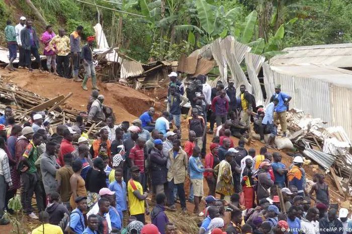 Au-moins-23-morts-après-un-glissement-de-terrain-à-Yaoundé