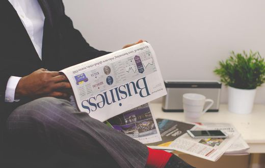 Révolutionner la presse - Adeolu Eletu