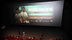 Avant-première du film documentaire « Wóolu naa la ci » au cinéma Pathé de Dakar, le 27 avril 2023.