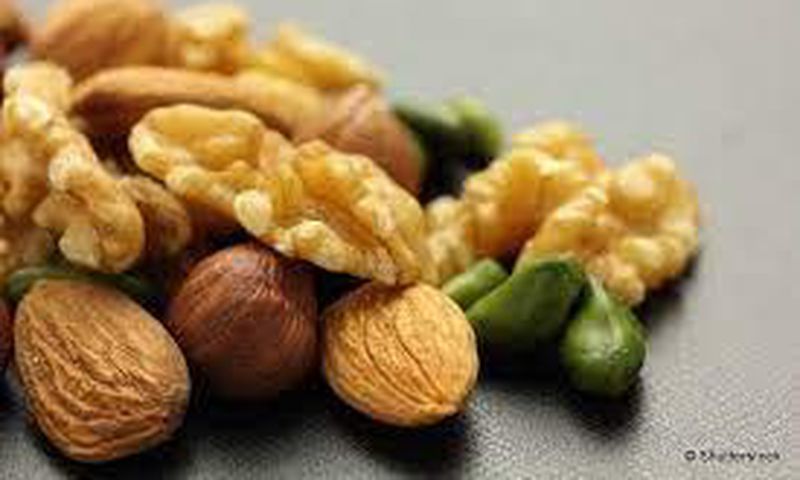 Noix, amandes, noisettes, pistaches