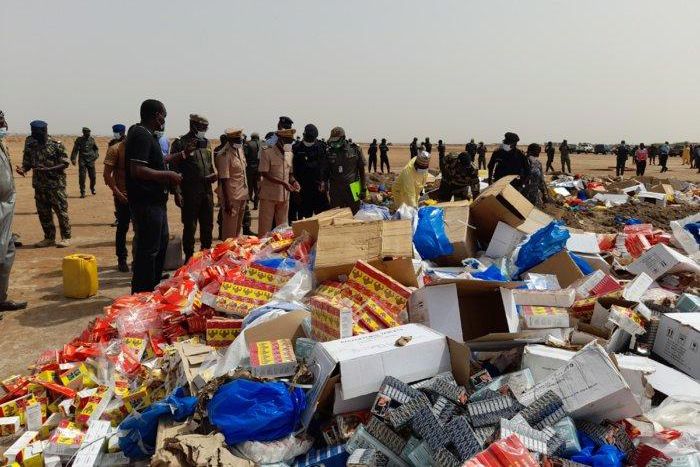 incineration-de-06-tonnes-de-drogue-et-de-faux-medicaments-a-kaolack