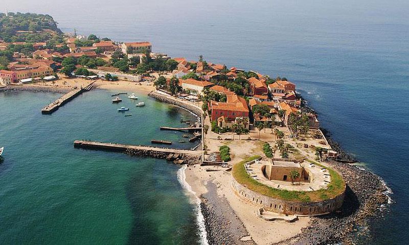 Gorée: la place de l’Europe devient place de la liberté et de la dignité humaine