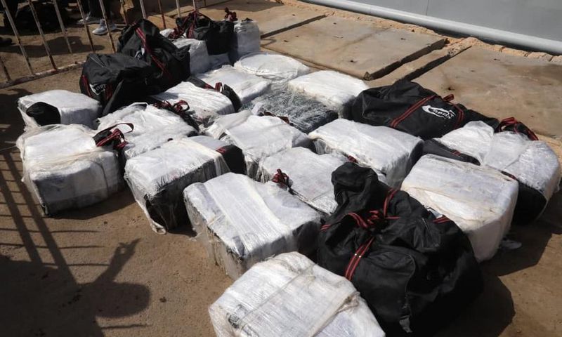 690 KG COCAINE