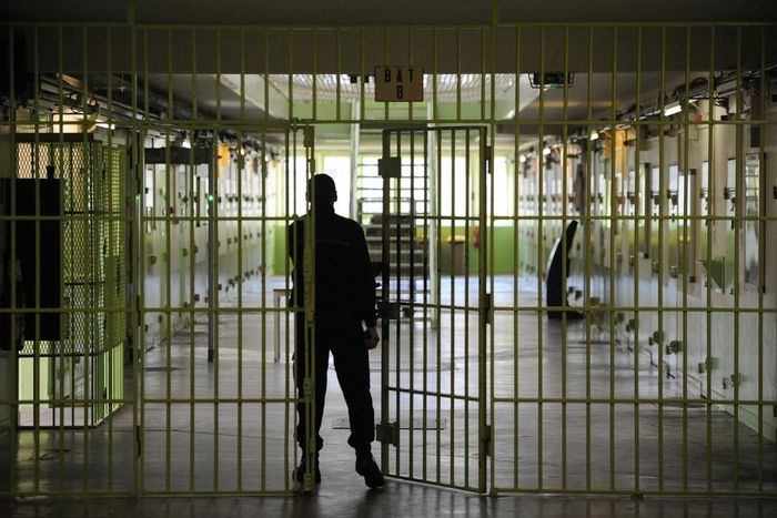 ep5-surveillants-formation-img-header