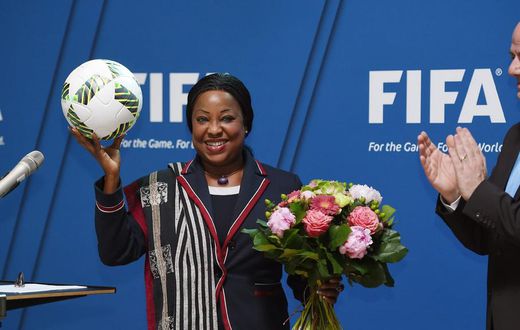 Fatma Samoura et Blater