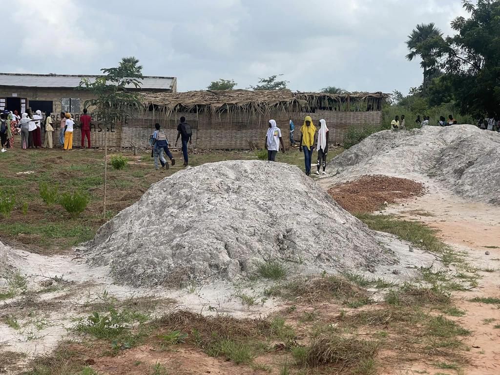 Les abris provisoires, un mal profond de l’école sénégalaise, sont une réalité dans certaines zones du pays.
