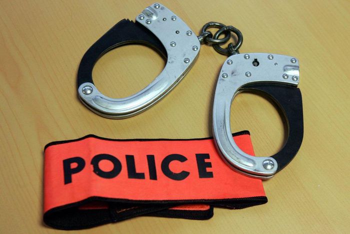 Police arrestation handcuffs