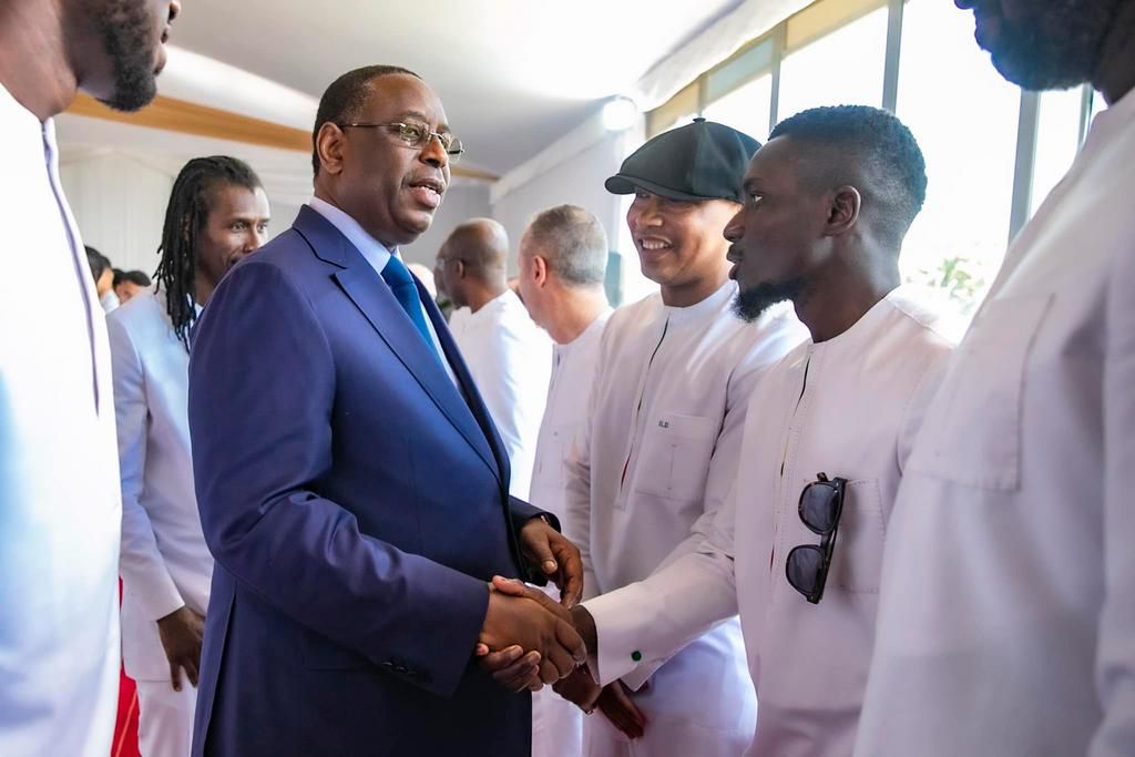 7Remise drapeau aux Lions avec Macky