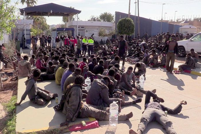 Des migrants subsahariens, le 2 mars 2022, à leur arrivée au Centre pour immigrés et demandeurs d'asile (CETI), à Melilla (2)