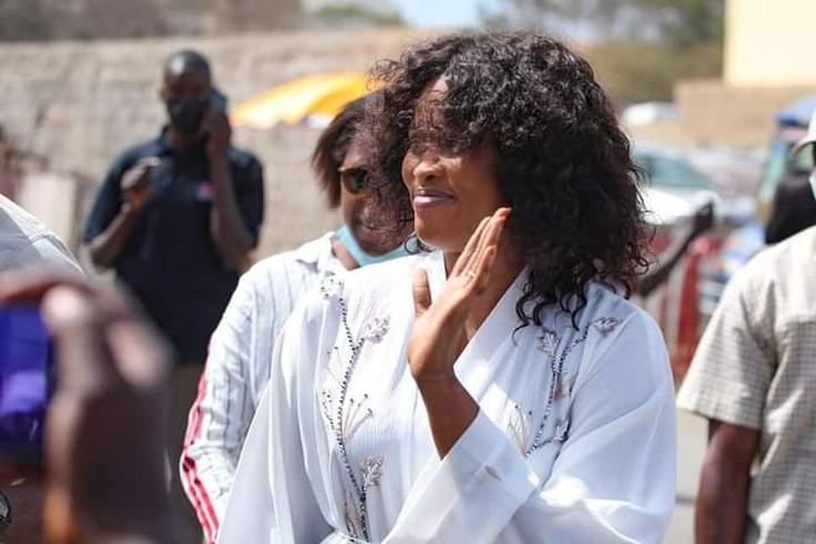 Adji Sarr accueillie en star au Palais de justice de Dakar, le 14 avril 2022