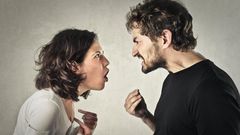 Un couple avec des difficultés
