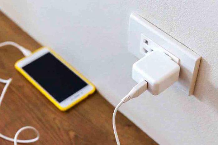 téléphone et charge