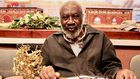 le-poete-et-editeur-camerounais-Paul-Dakeyo