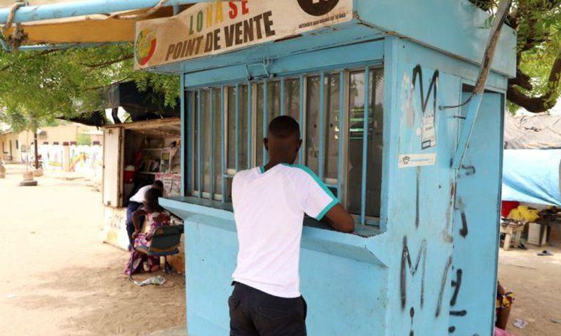 Les-kiosques-de-jeu-de-hasard-foisonnent-a-Dakar-750x430