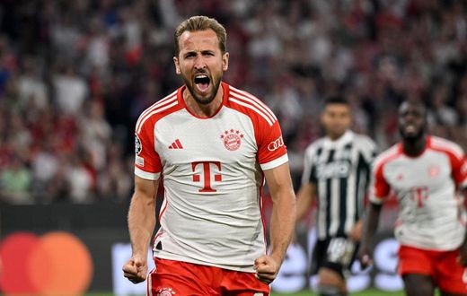Harry-Kane-fete-son-but-lors-de-Bayern-Munich-Manchester-United-4-3-1ere-journee-de-la-Ligue-des-champions-le-20-septembre-2023