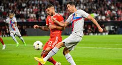Duel entre Hernandez et Lewandowski