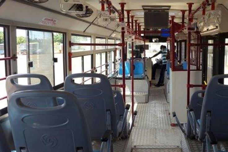 Bus TATA