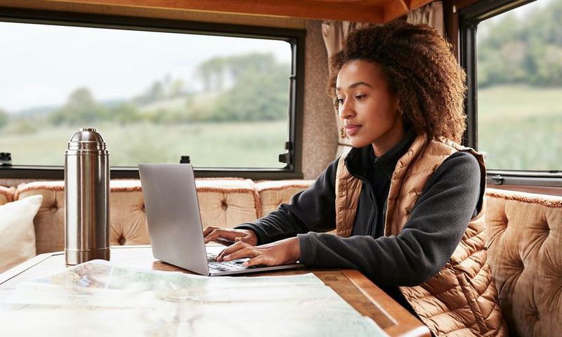 Setting up an automatic out-of-office Gmail message is good to do if you're going on vacation.