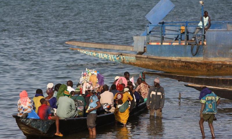 Illustration pirogue-fleuve Niger @Pulse Sénégal