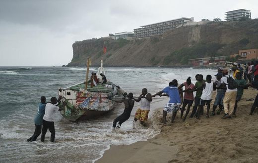 Le chavirement d'une pirogue transportant des migrants à Ouakam fait 17 morts