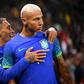 Le-joueur-richarlison-a-ete-visee-par-une-banane-au-parc-des-princes