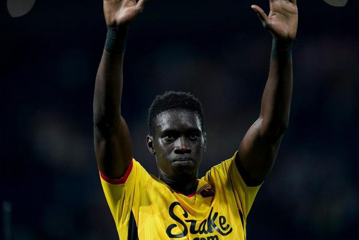 un-nouveau-club-se-positionne-sur-ismala-sarr