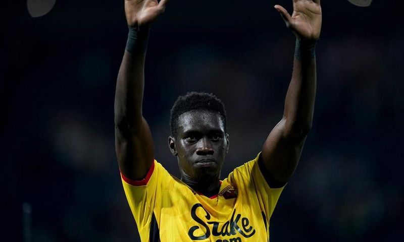 un-nouveau-club-se-positionne-sur-ismala-sarr