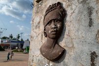 Rond-point-Aline-Sitoe-Diatta-a-Ziguinchor-Senegal