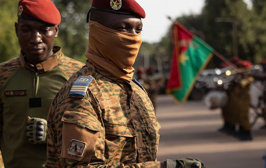 Le capitaine Ibrahim Traoré, chef de la junte burkinabè, à Ouagadougou, le 15 octobre 2022, lors du 35e anniversaire de l’assassinat de Thomas Sankara. © Olympia de Maismont / AFP.